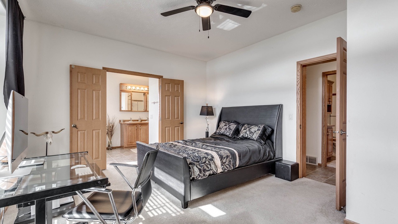 Photo of Bedroom in Gardiner