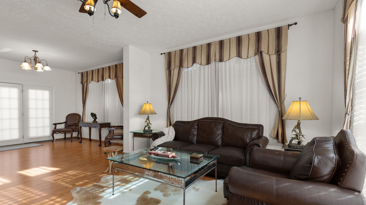 Photo of Livingroom in Gardiner