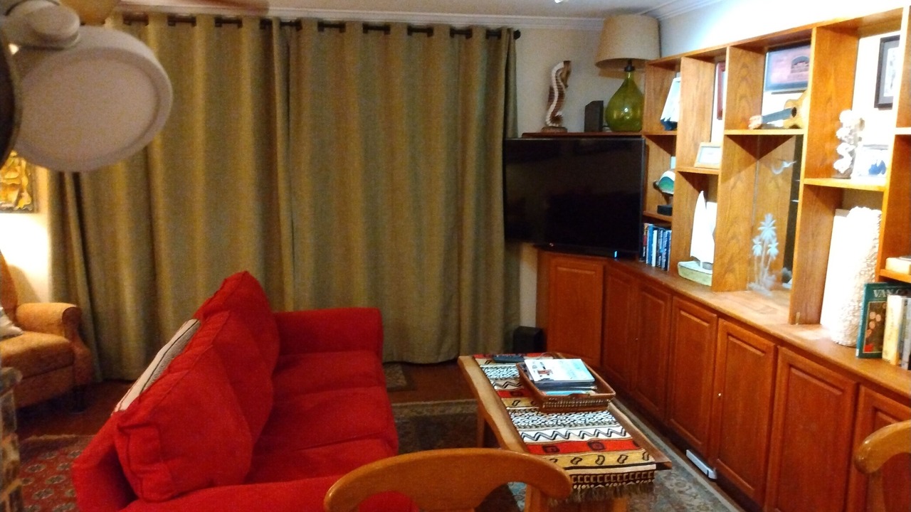 Photo of Livingroom in Thomas Drive