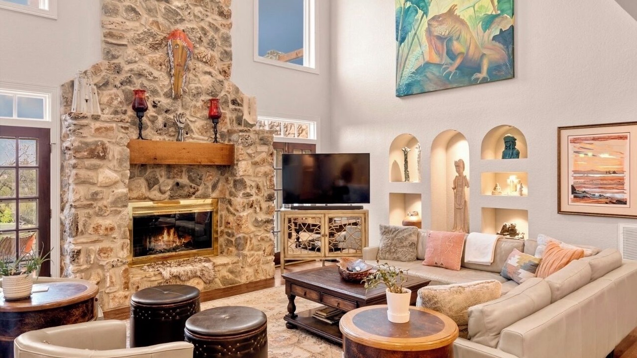 Photo of Livingroom in Spicewood
