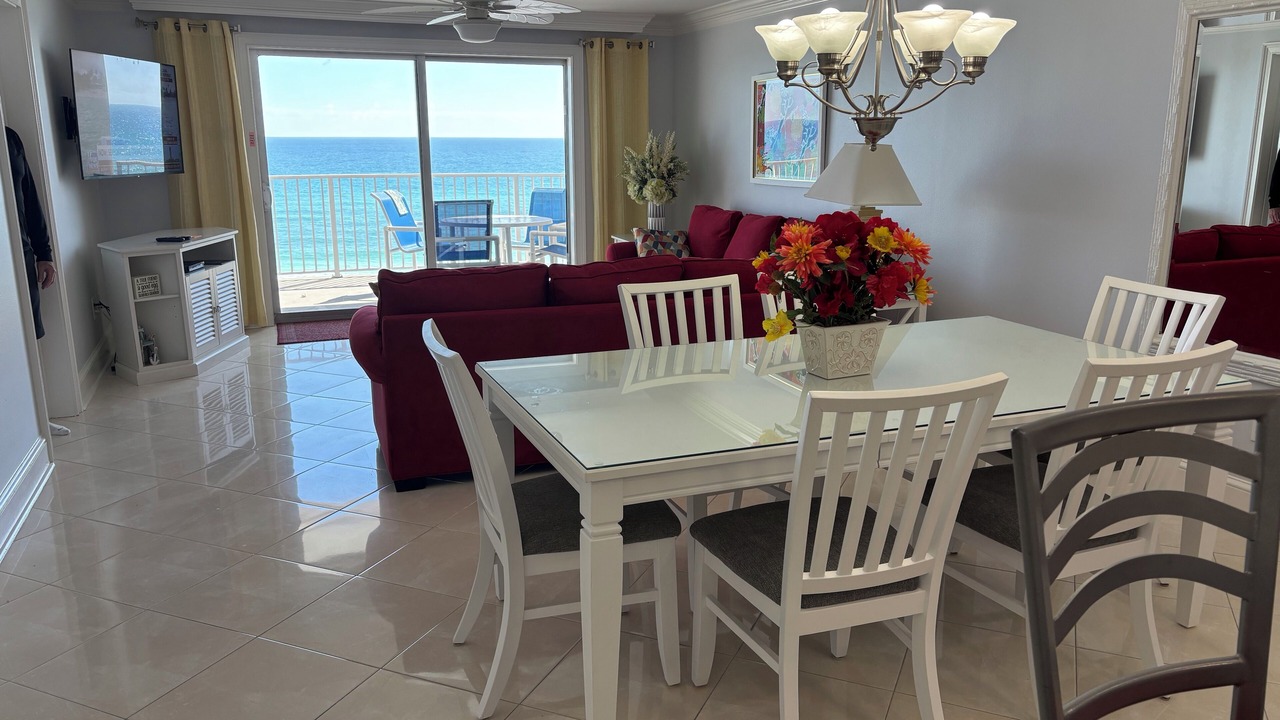 Photo of Bedroom in Crystal Beach