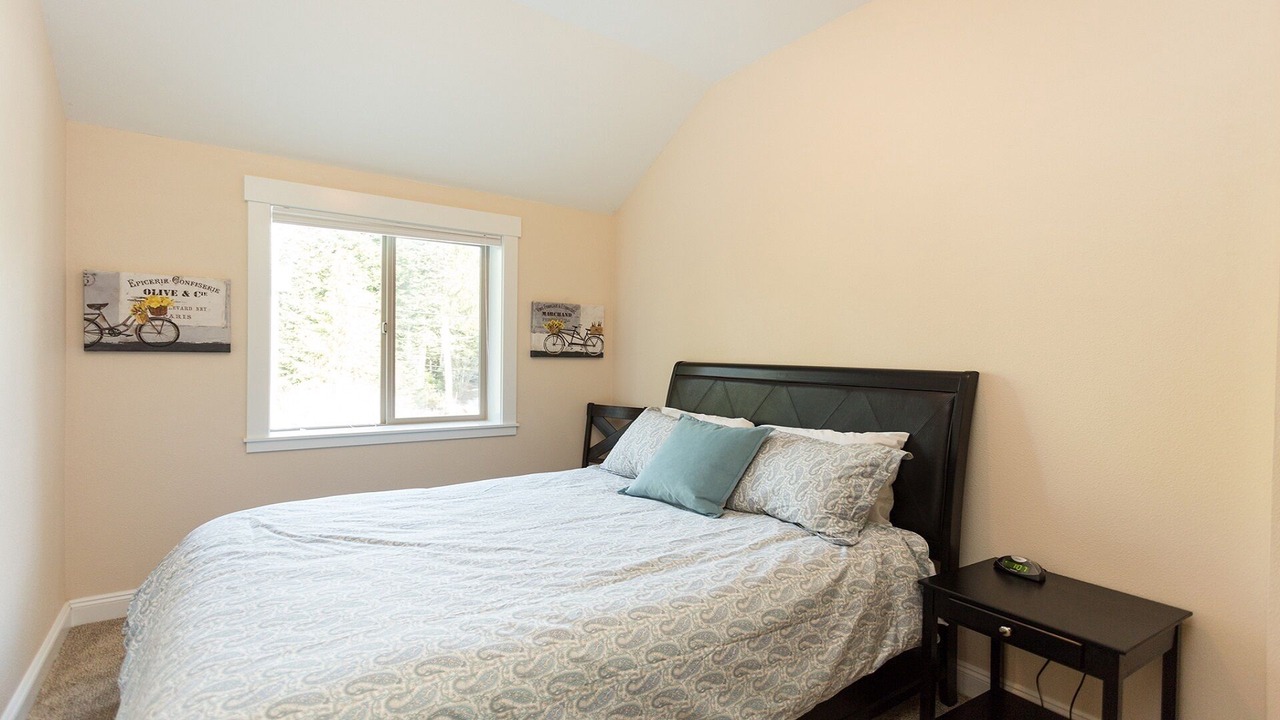 Photo of Bedroom in Government Camp