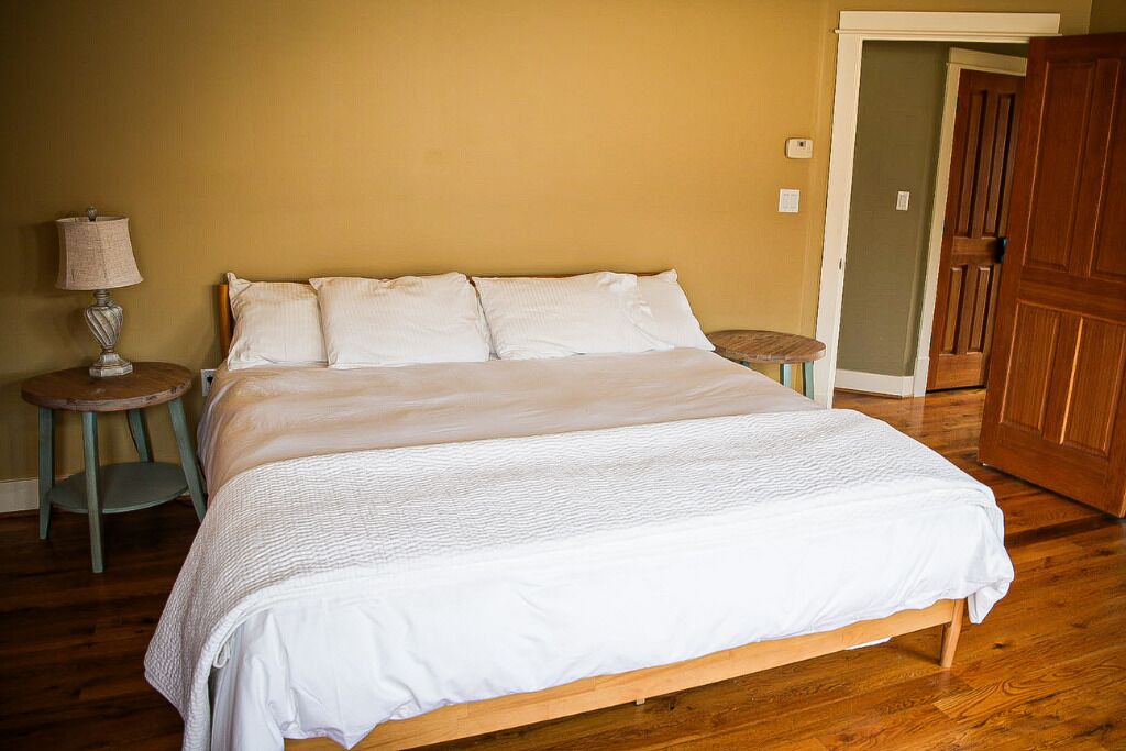 Photo of Bedroom in Roseland