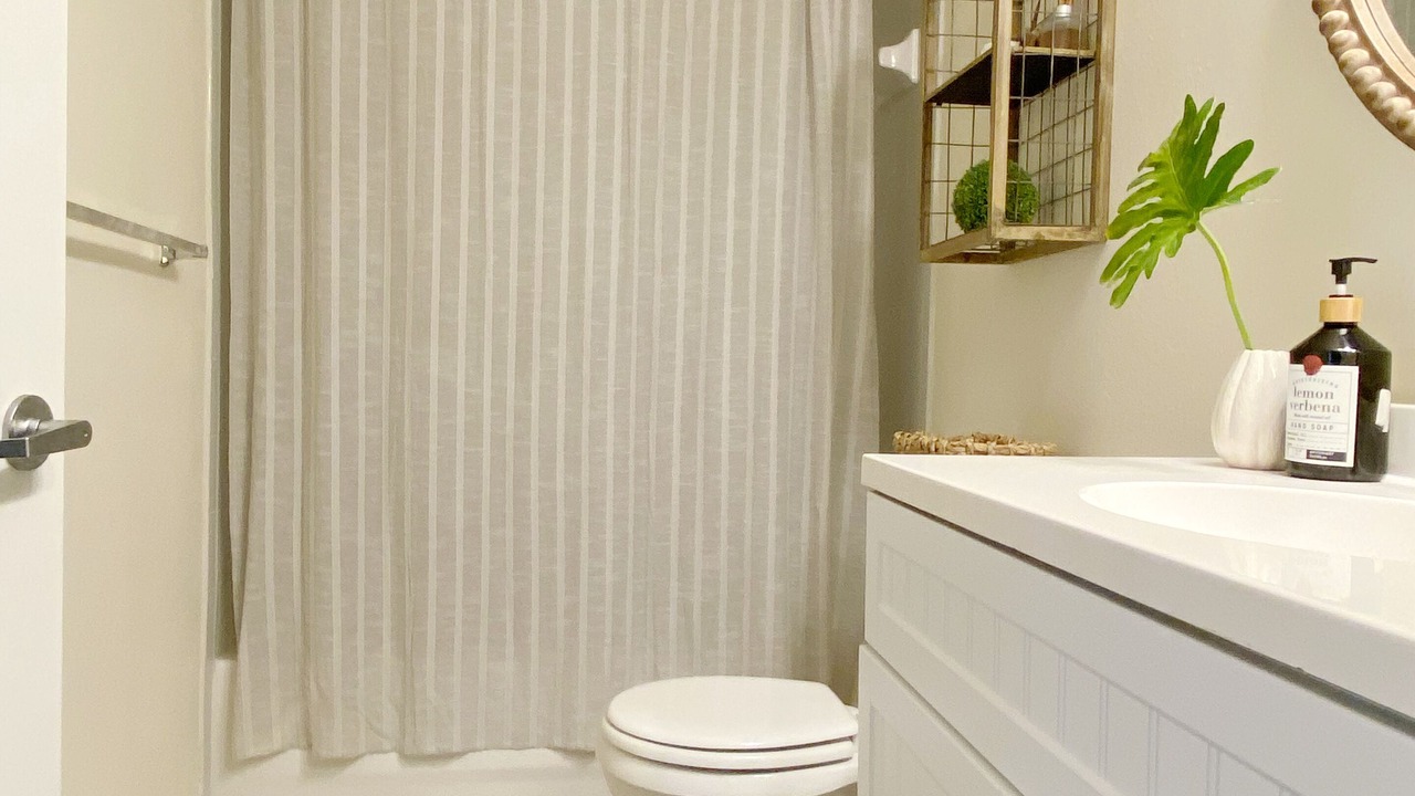 Photo of Bathroom in Butler Beach