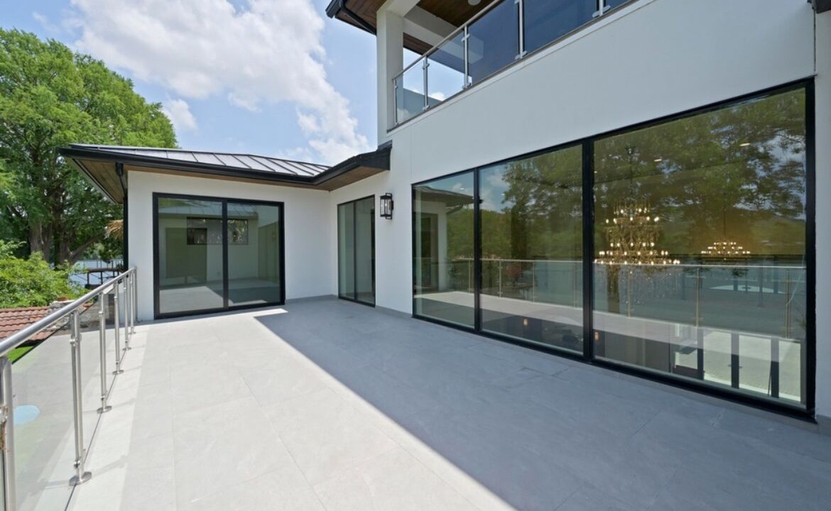 Photo of Patio Balcony in Windy Cove