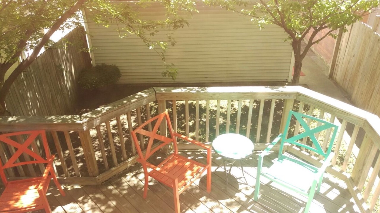 Photo of Outdoor in Lakeview