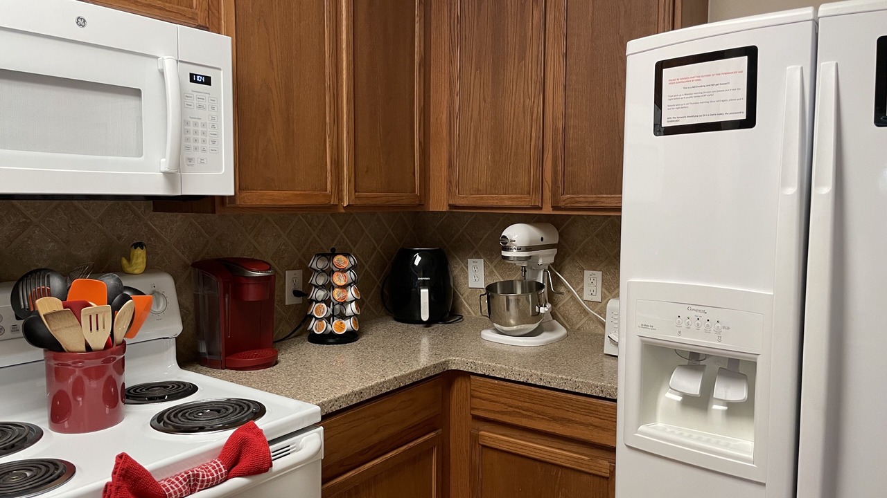 Photo of Kitchen in North Central Thousand Oaks
