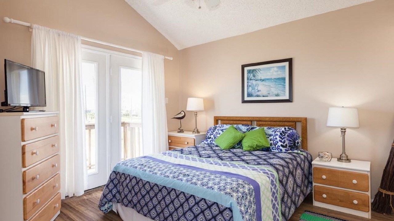 Photo of Bedroom in Galveston