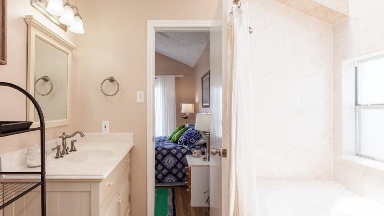 Photo of Bathroom in Galveston