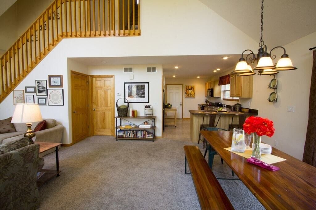 Photo of Bedroom in Flat Hollow Marina