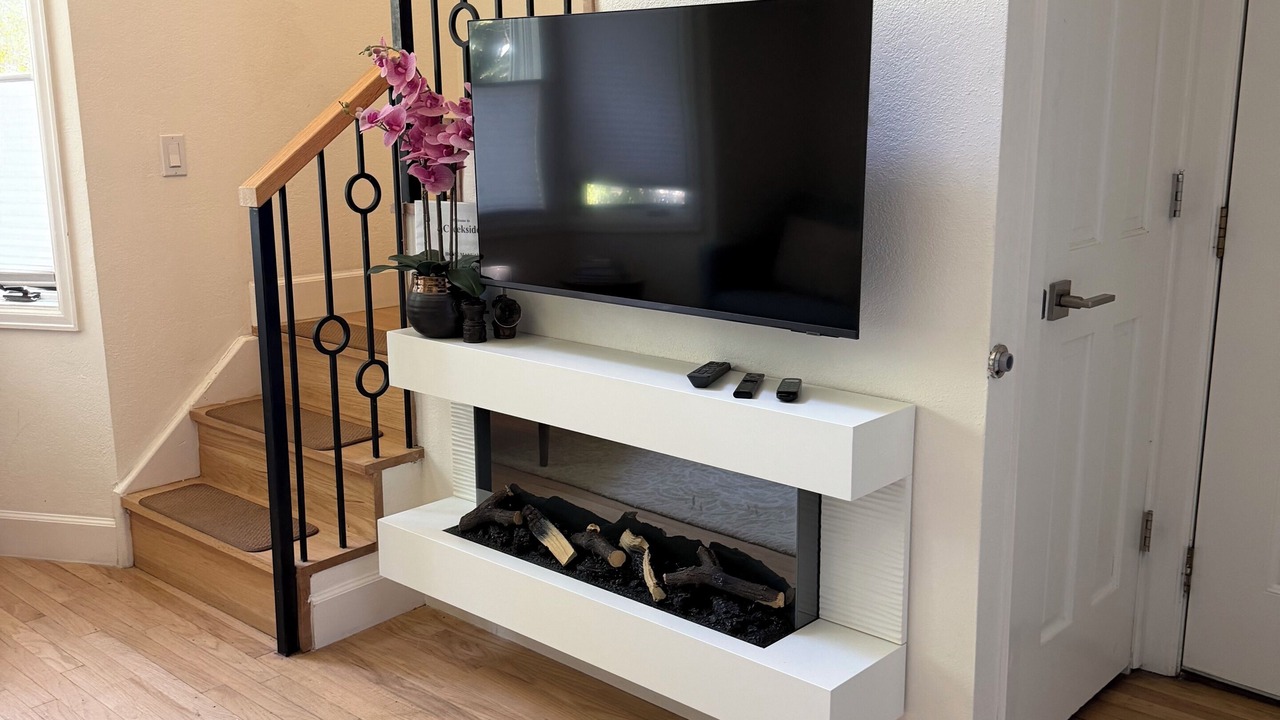 Photo of Livingroom in Whittier