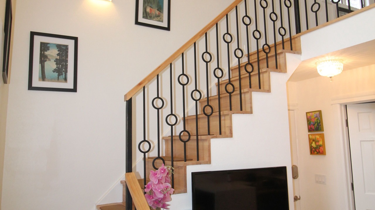 Photo of Livingroom in Whittier