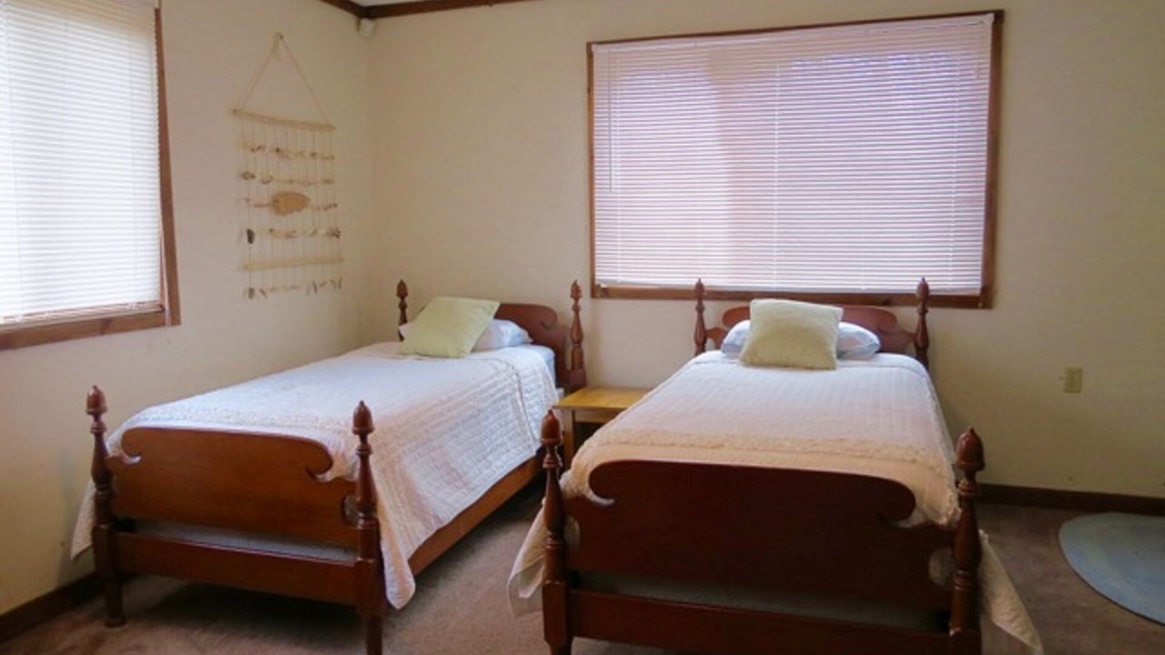Photo of Bedroom in Oswego