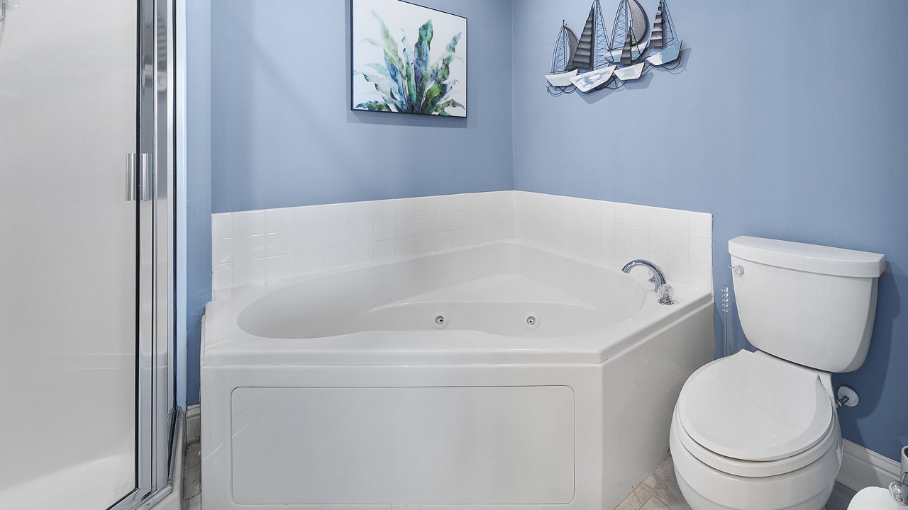 Photo of Bathroom in Gulf Shores