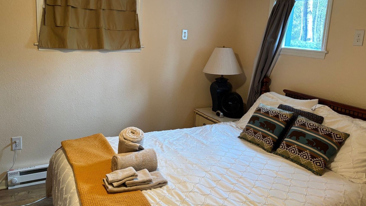 Photo of Bedroom in Cooper Landing
