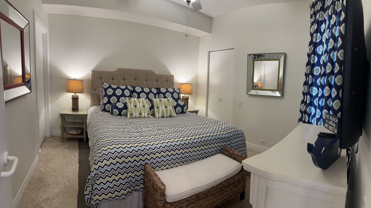 Photo of Bedroom in Navarre Beach
