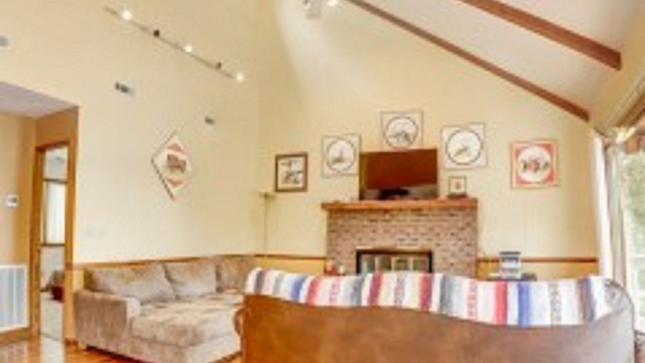 Photo of Bedroom in Alpine Bay