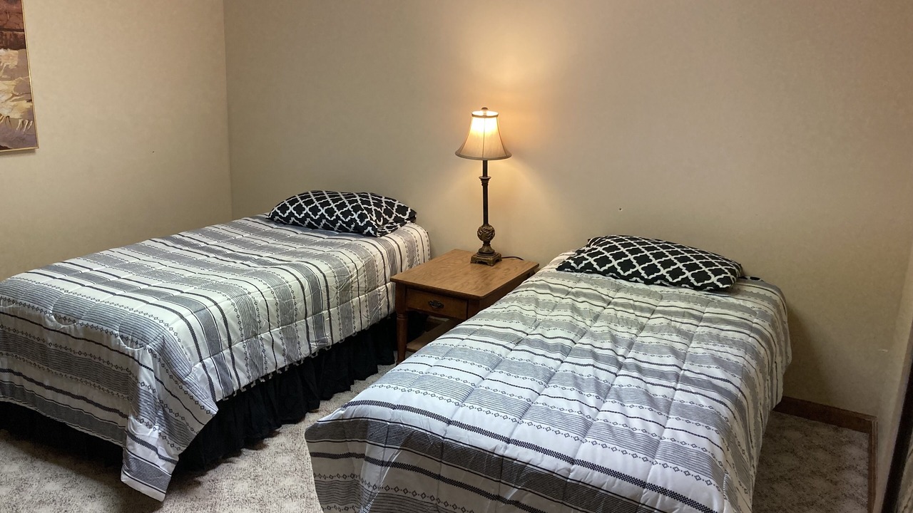 Photo of Bedroom in Alpine Bay