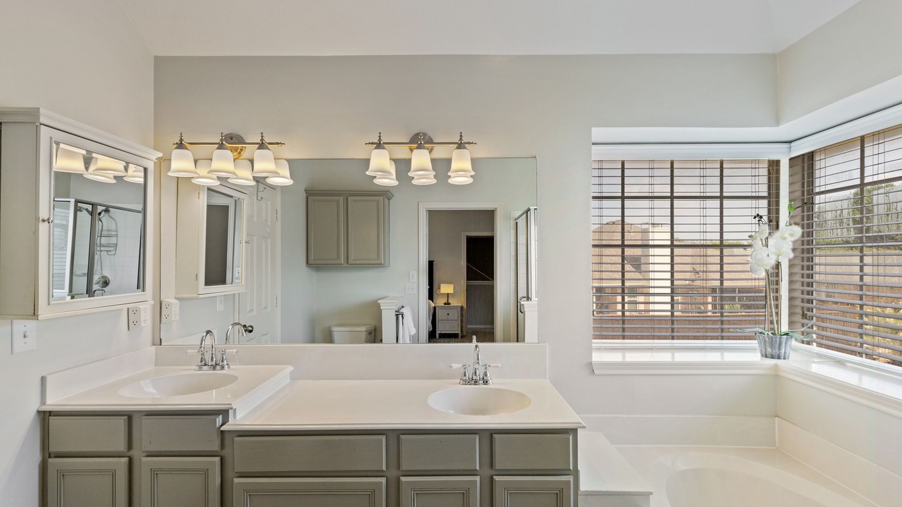 Photo of Bathroom in Frisco