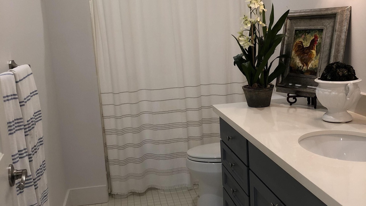 Photo of Bathroom in Round Top