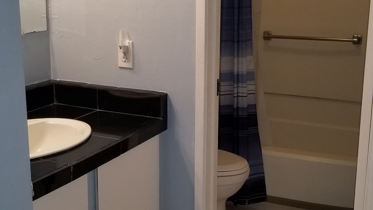 Photo of Bathroom in Ualapue