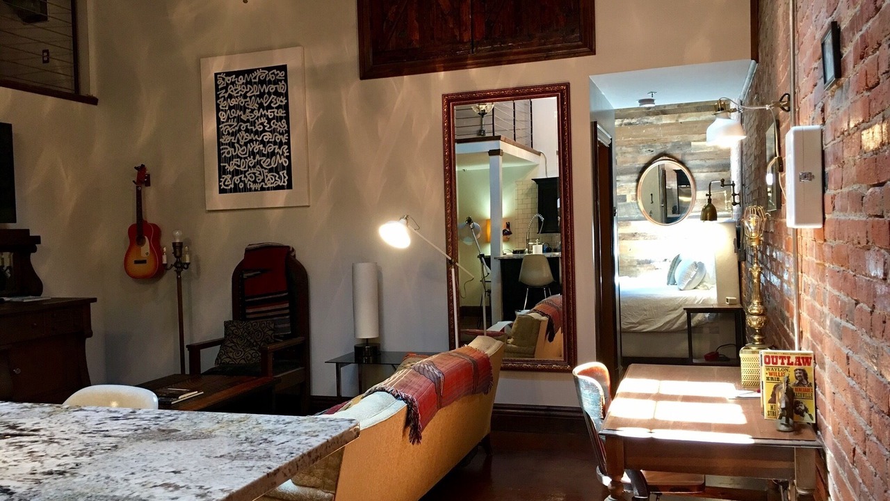 Photo of Livingroom in Arts District