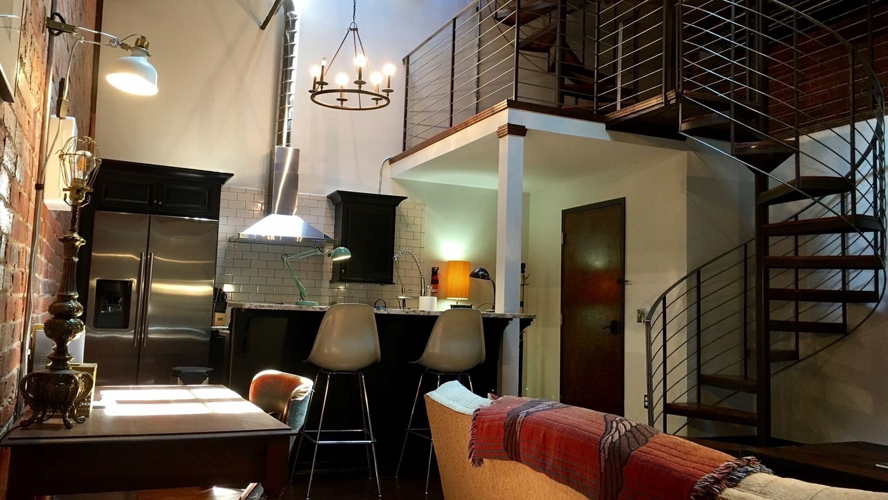 Photo of Others in Arts District