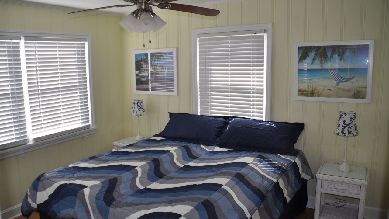 Photo of Bedroom in Crescent Beach