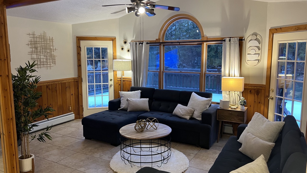 Photo of Livingroom in Starlight