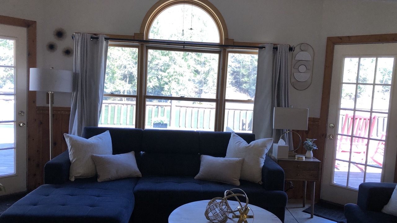 Photo of Livingroom in Starlight