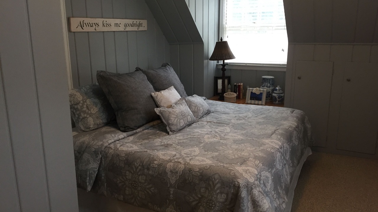 Photo of Bedroom in South Haven