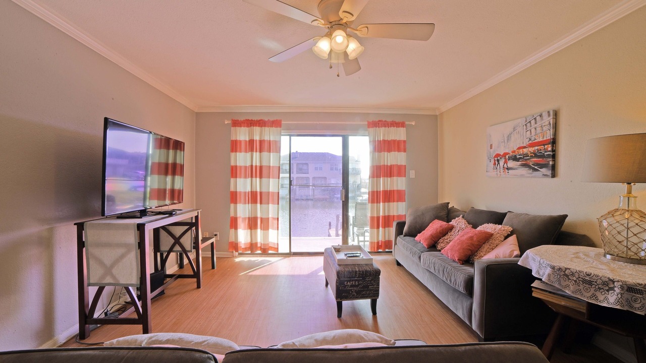 Photo of Livingroom in Corpus Christi