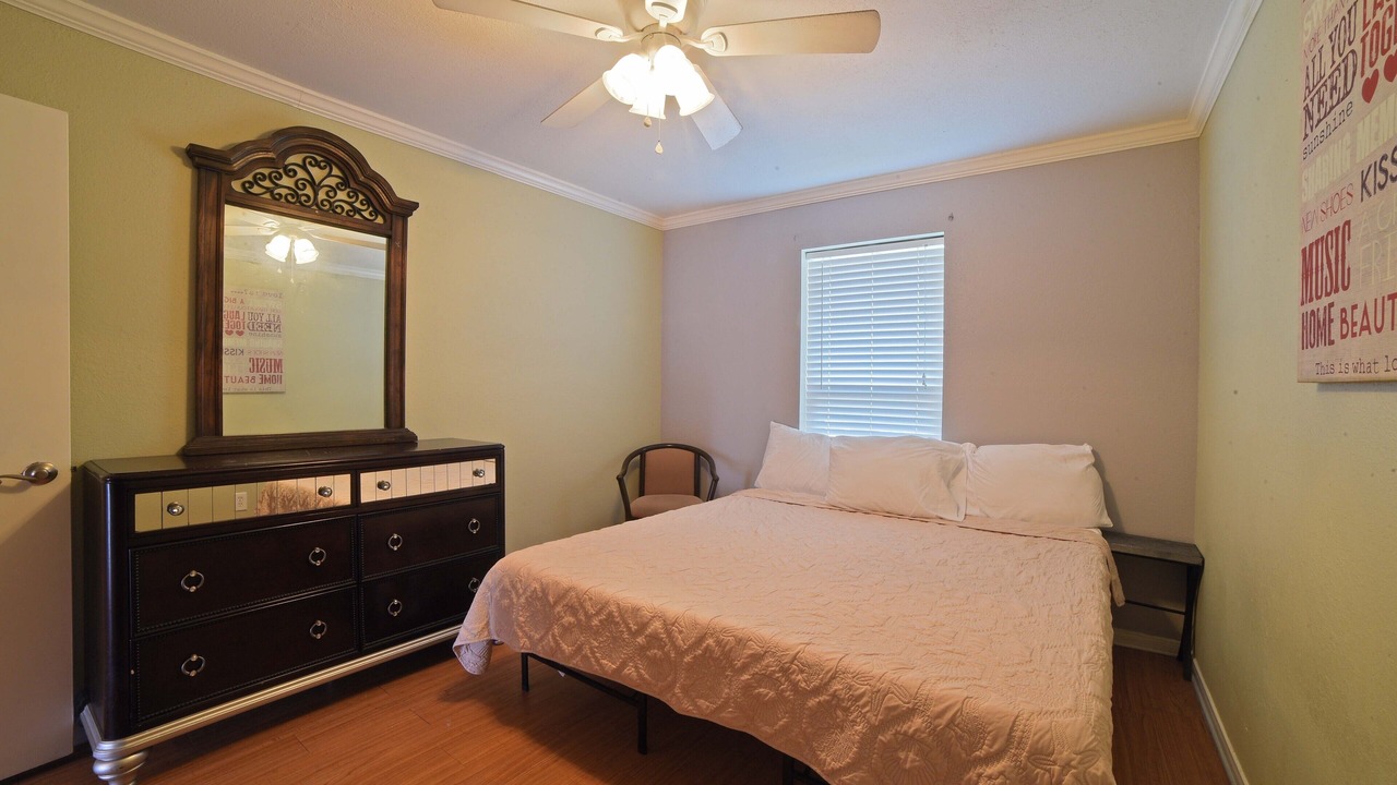 Photo of Bedroom in Corpus Christi