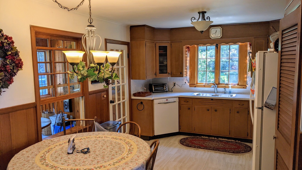 Photo of Kitchen in Teall Beach