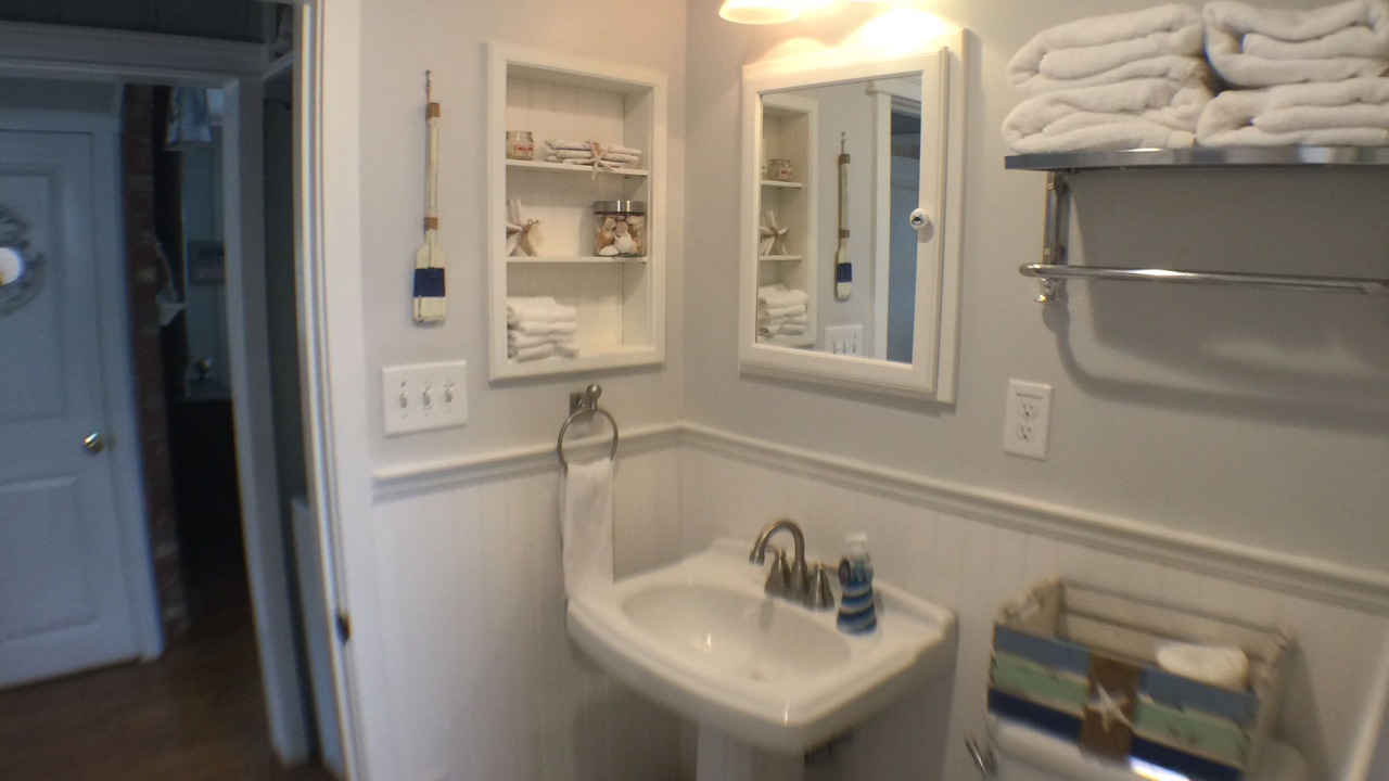 Photo of Bathroom in South Beach Haven