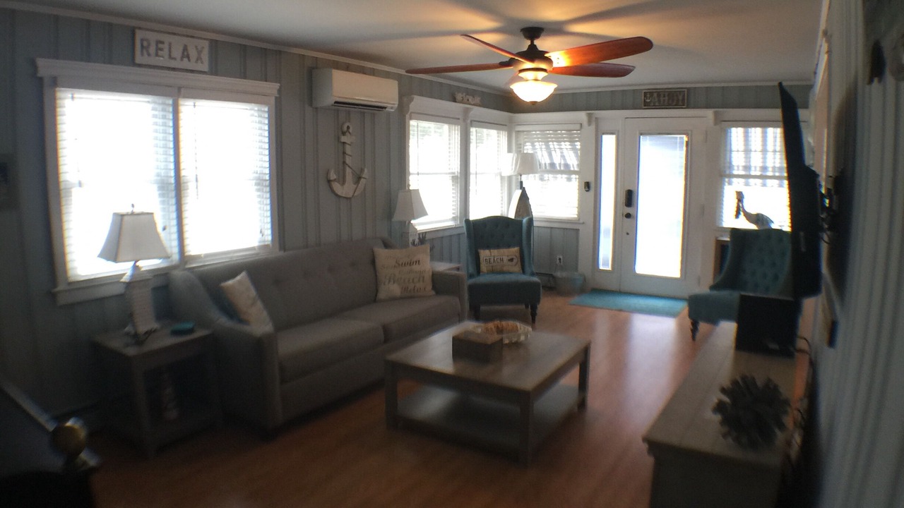 Photo of Livingroom in South Beach Haven