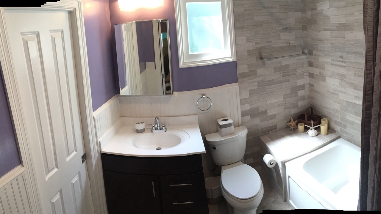 Photo of Bathroom in East Riverside