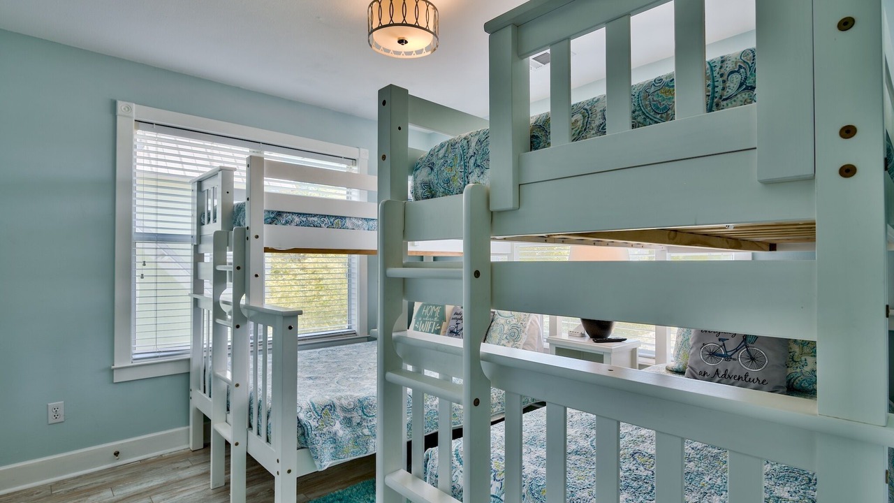 Photo of Bedroom in Clipper Cove