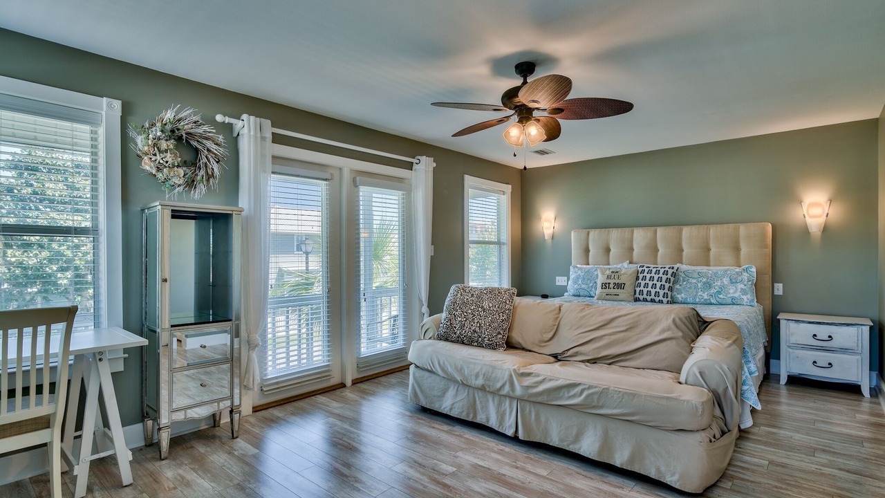 Photo of Others in Clipper Cove