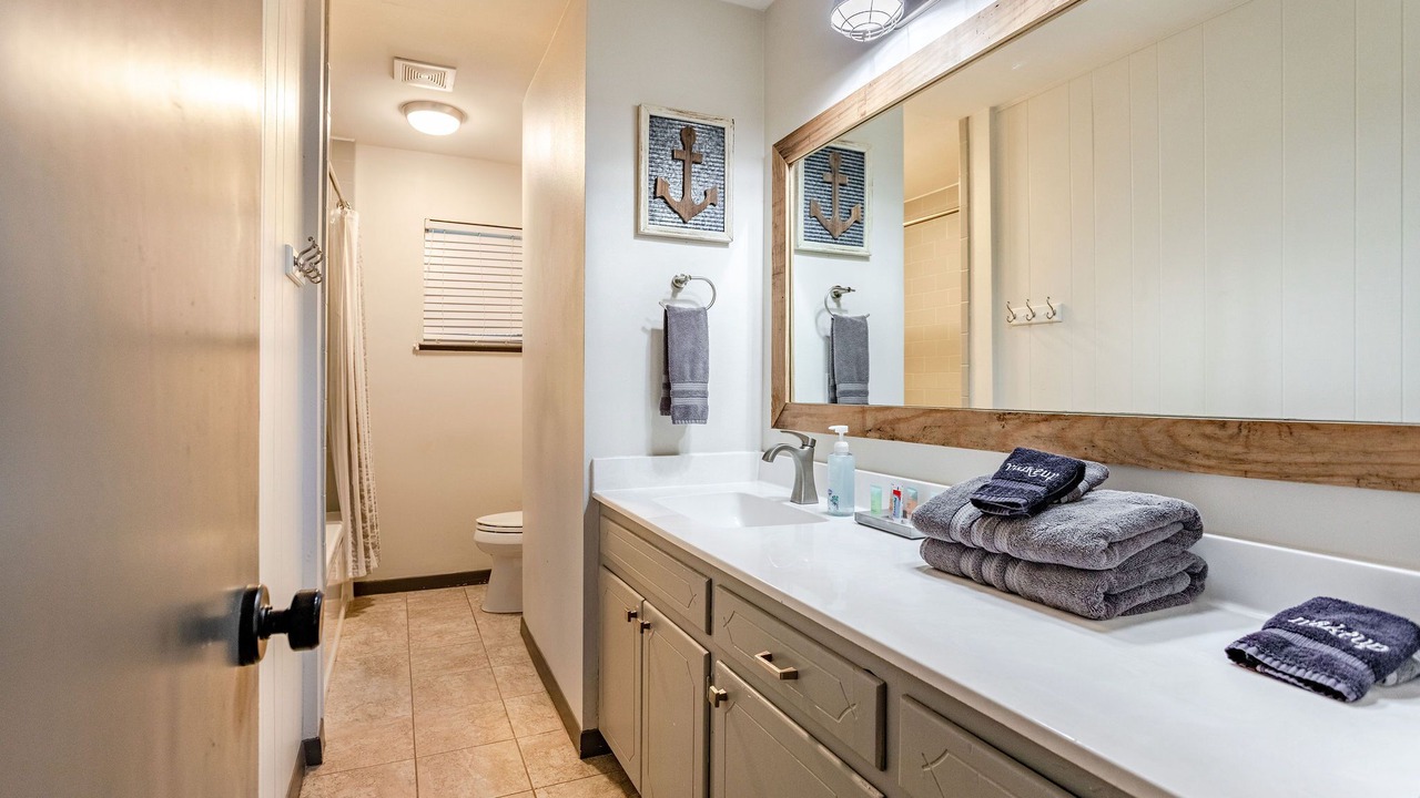 Photo of Bathroom in Mountainview