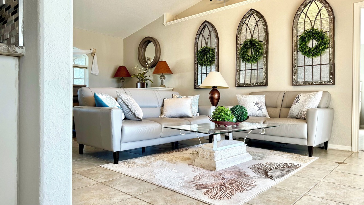 Photo of Livingroom in White Marsh