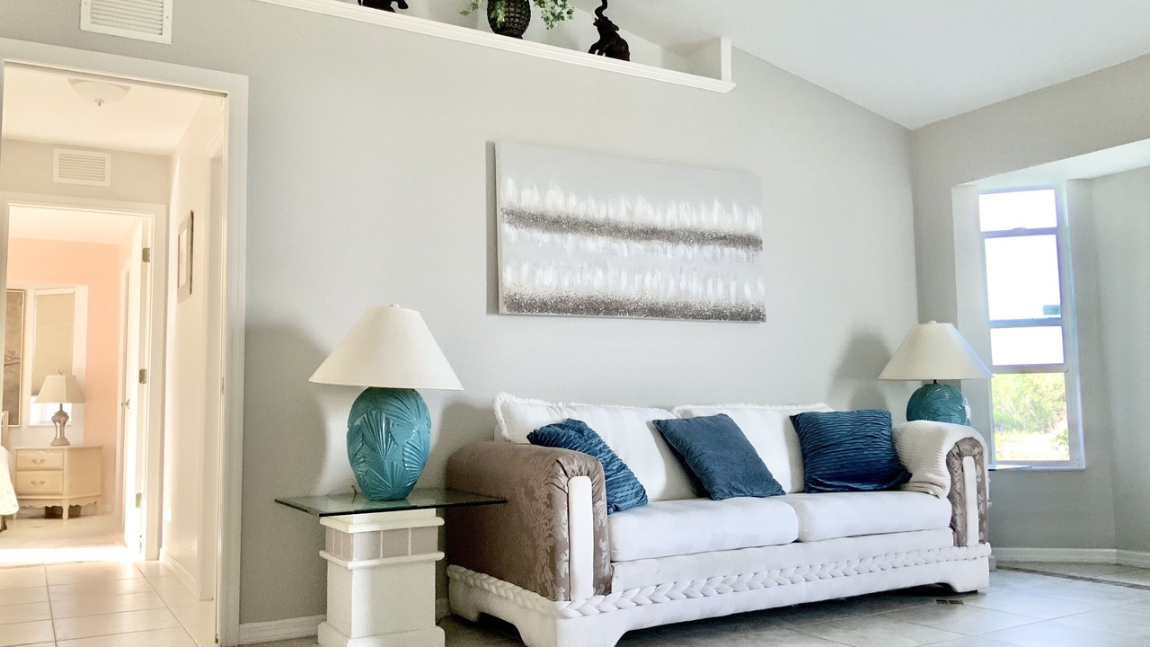 Photo of Livingroom in White Marsh