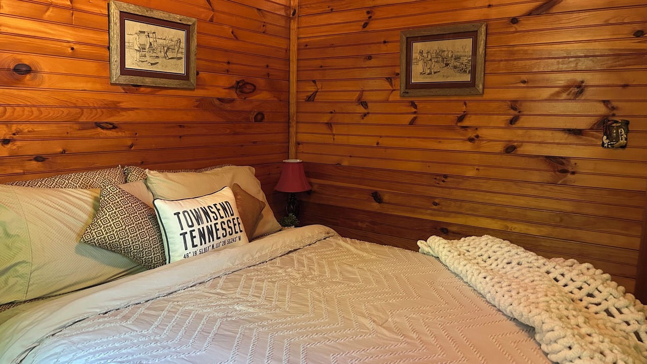 Photo of Bedroom in Townsend