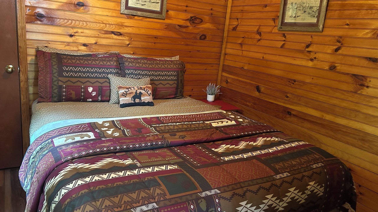 Photo of Bedroom in Townsend