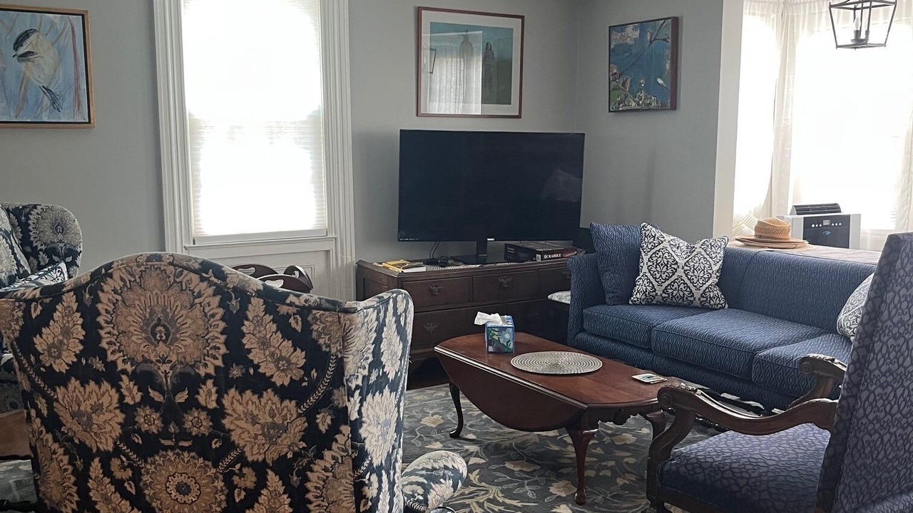 Photo of Livingroom in Westerly