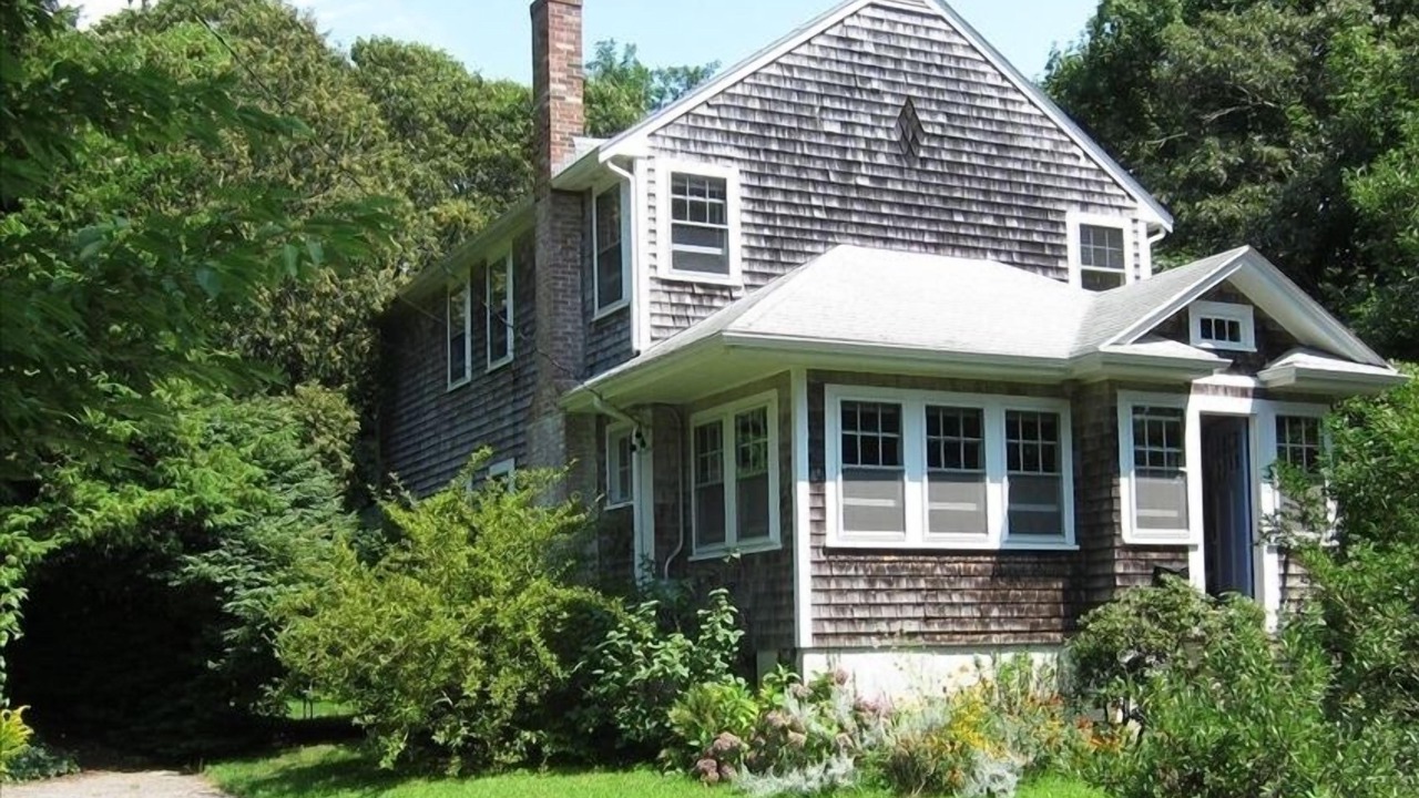 Photo of Others in Woods Hole