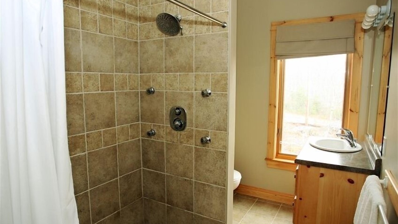 Photo of Bathroom in White Point