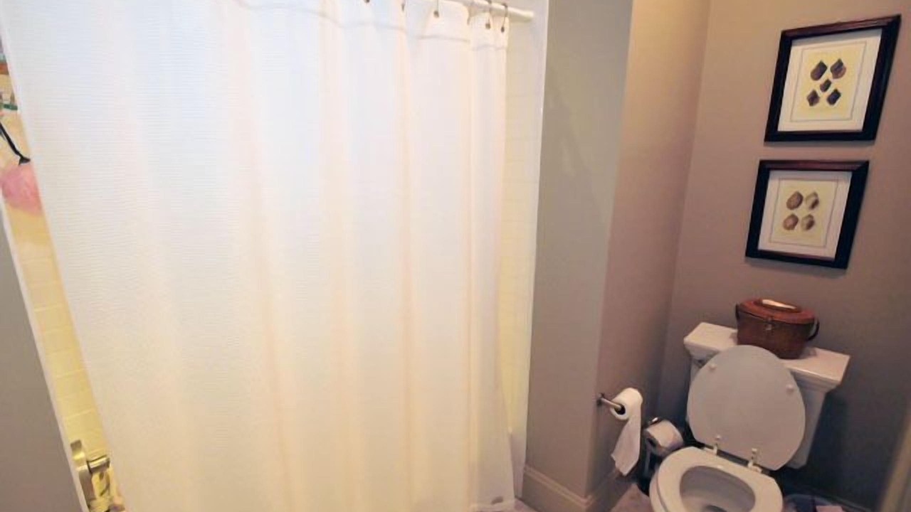 Photo of Bathroom in Cannonborough Elliotborough