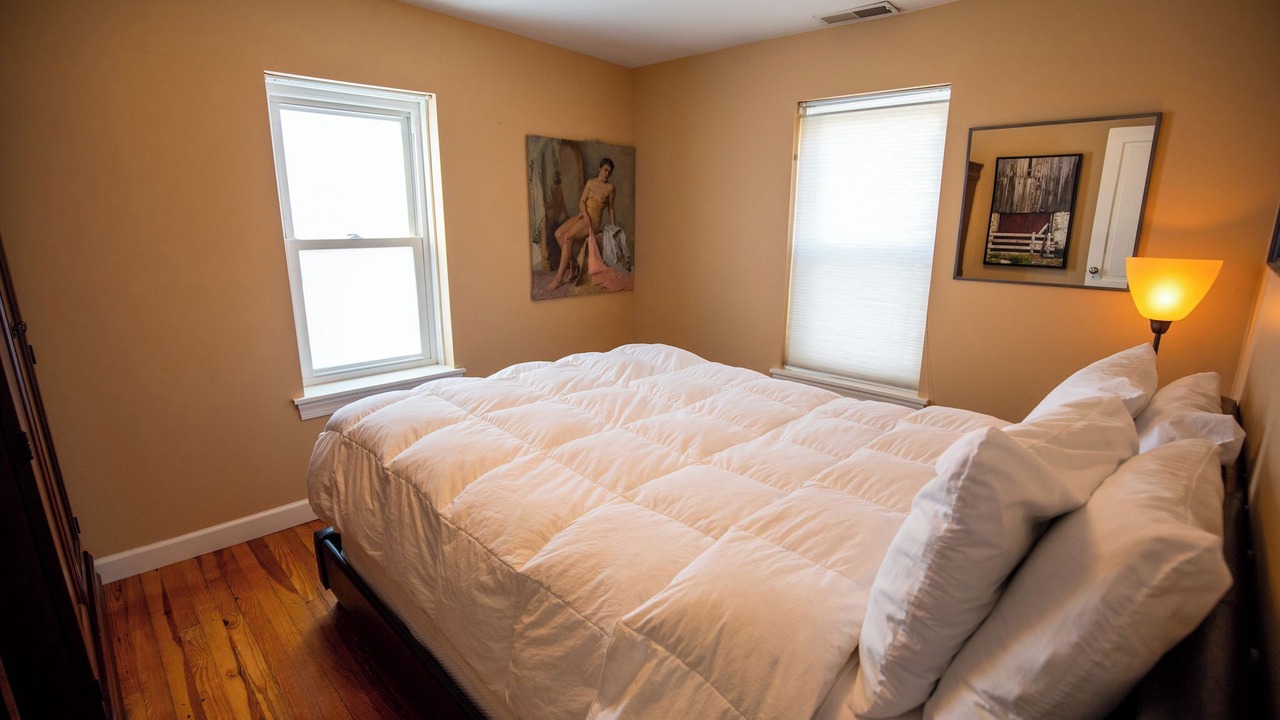 Photo of Bedroom in Culver