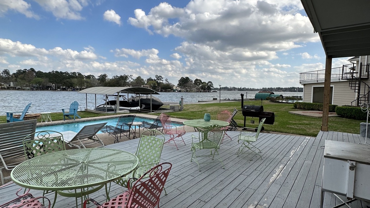 Photo of Outdoor in Walden on Lake Conroe
